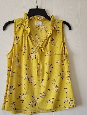 Ruffle Tie-Neck Floral Camisole in Yellow